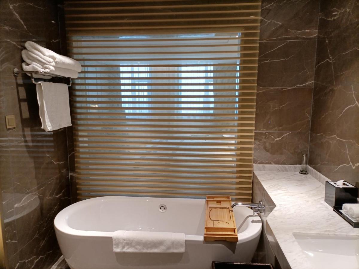 Baoying Jinling Hotel Dış mekan fotoğraf