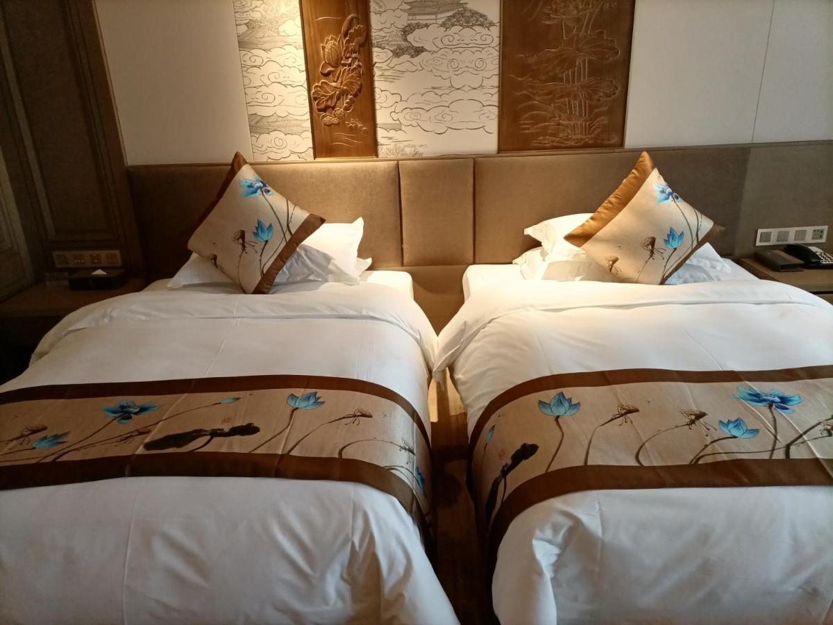 Baoying Jinling Hotel Dış mekan fotoğraf